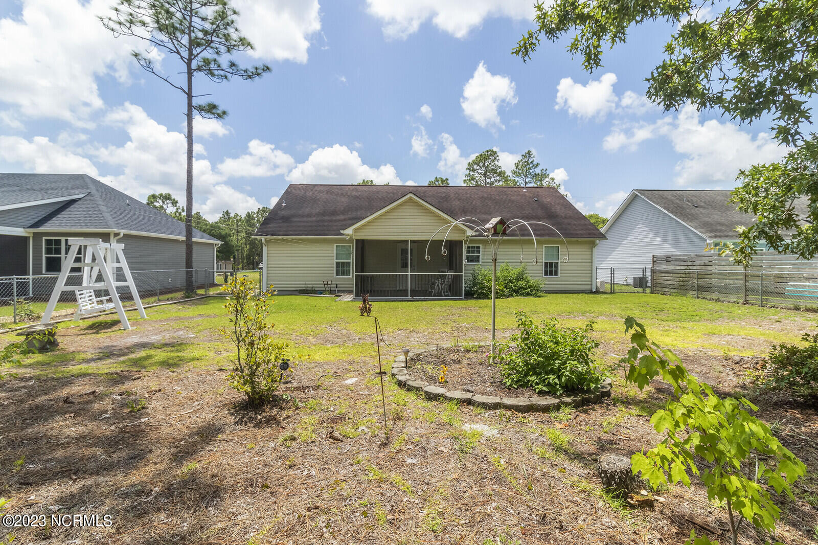 1071 Filmore Road Southport, NC 28461 - Photo 28 of 32 Back