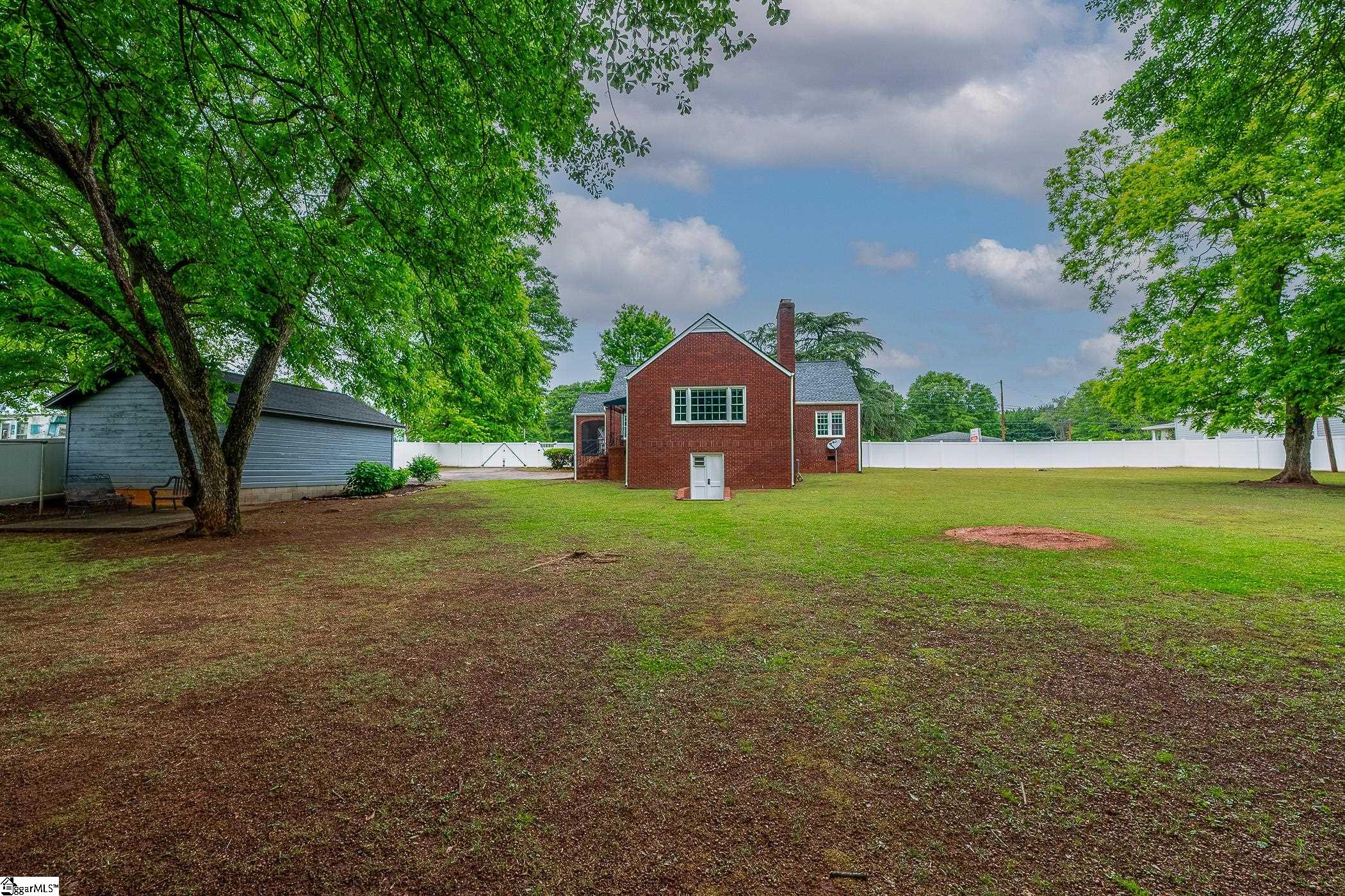 709 West Main Street Pickens, SC 29671 - Photo 35 of 45