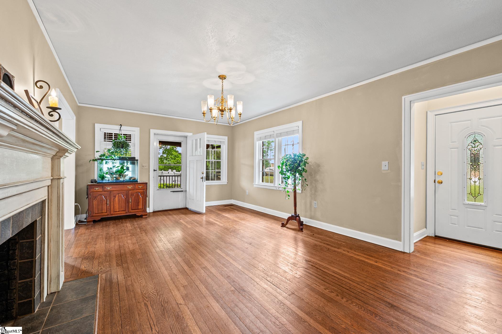 709 West Main Street Pickens, SC 29671 - Photo 6 of 45