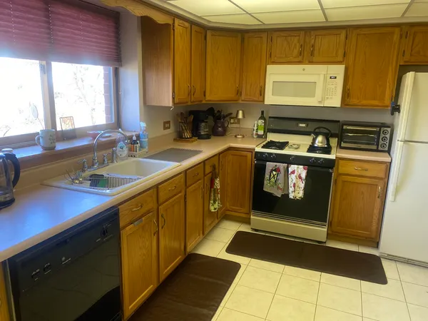 $229,898 | 6612 Martin France Circle, Unit 2C, Tinley Park, IL 60477