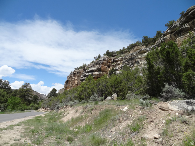 8578 West Red Cloud Loop Road Vernal, UT 84078 - Photo 16 of 25 Additional content