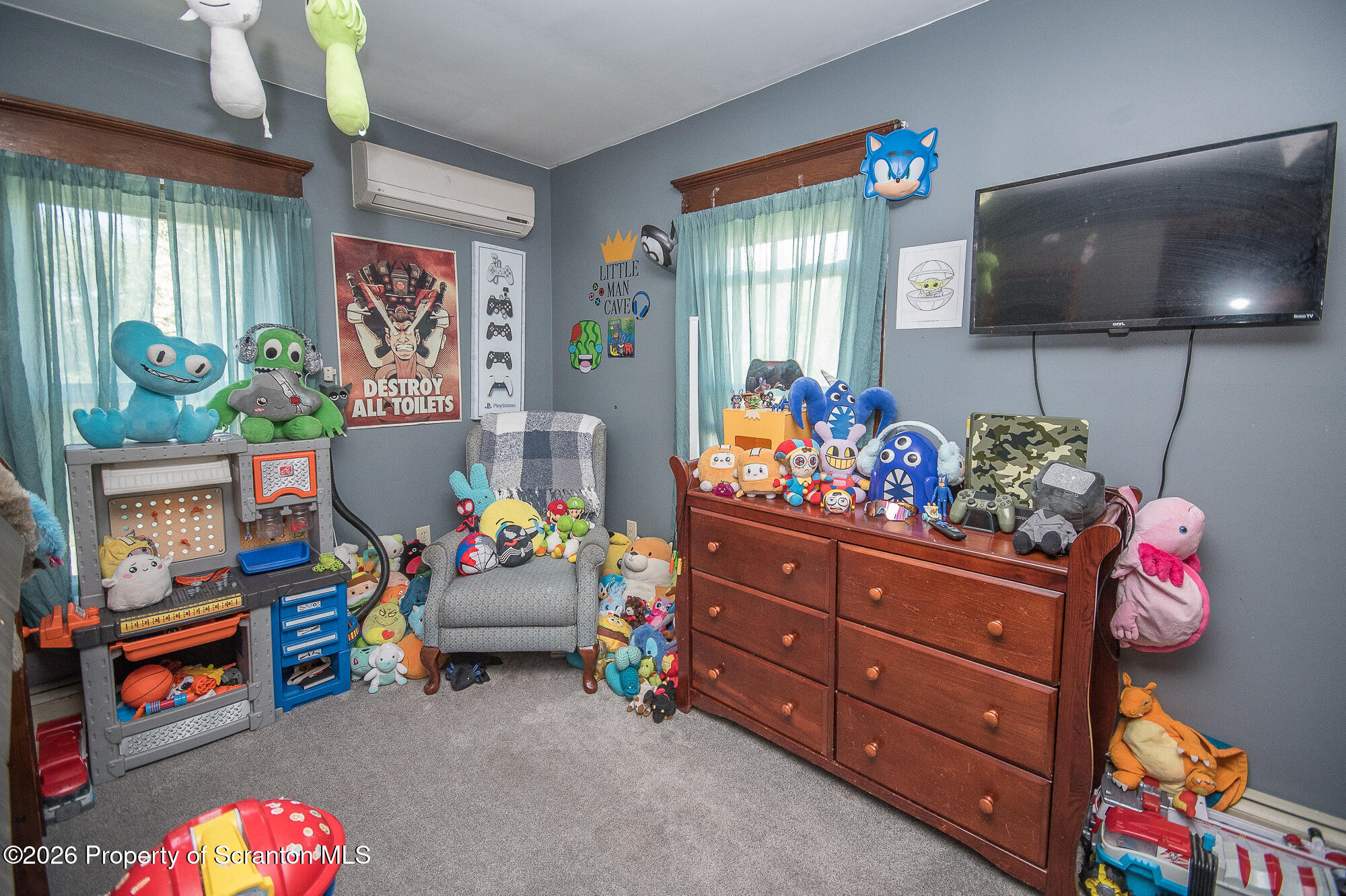 629 Clinton Street Forest City, PA 18421 - Photo 24 of 28 Bedroom