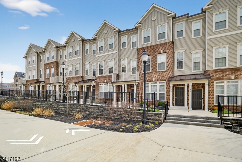 29 Robeson Street Somerville, NJ 08876 - Photo 5 of 35