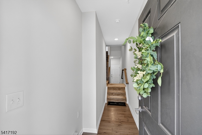 29 Robeson Street Somerville, NJ 08876 - Photo 6 of 35