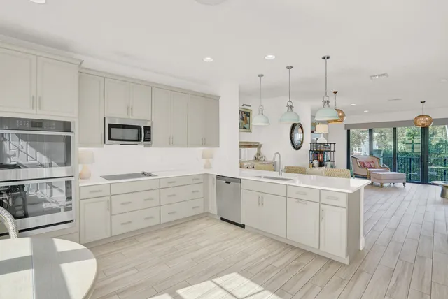 $759,000 | 625 Windward Circle, Boynton Beach, FL 33435