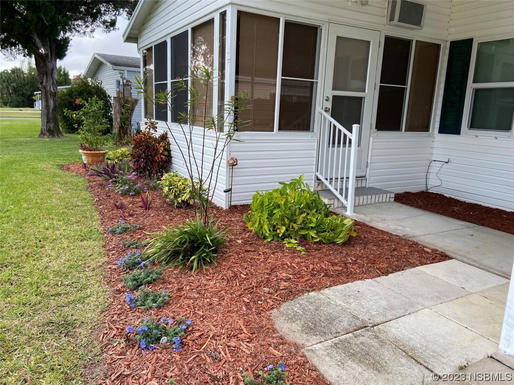 626 Starboard Avenue Edgewater, FL 32141 - Photo 3 of 38