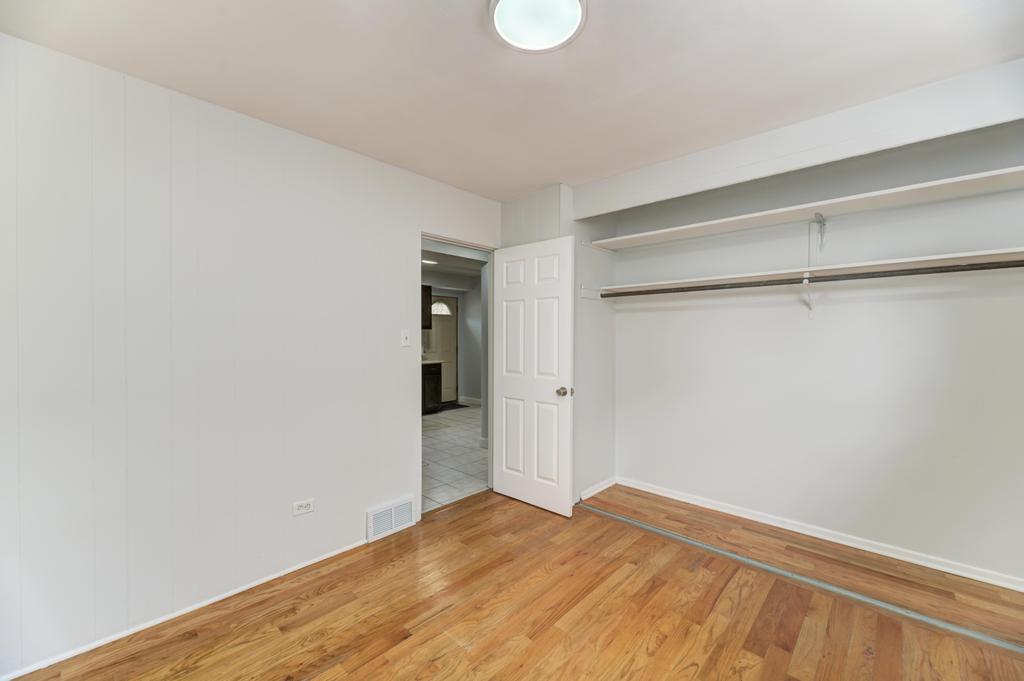 8625 43rd Street Lyons, IL 60534 - Photo 20 of 22 a view of empty room