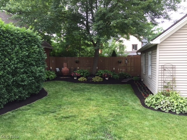 739 Ecton Road Akron, OH 44303 - Photo 31 of 34 VIEW OF BACKYARD AREA - 2++ CAR GARAGE