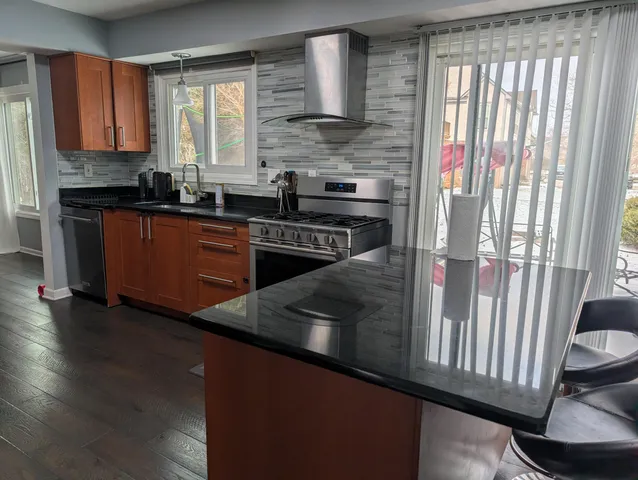 $2,800 | 7074 Foxridge Drive, Canton, MI 48187