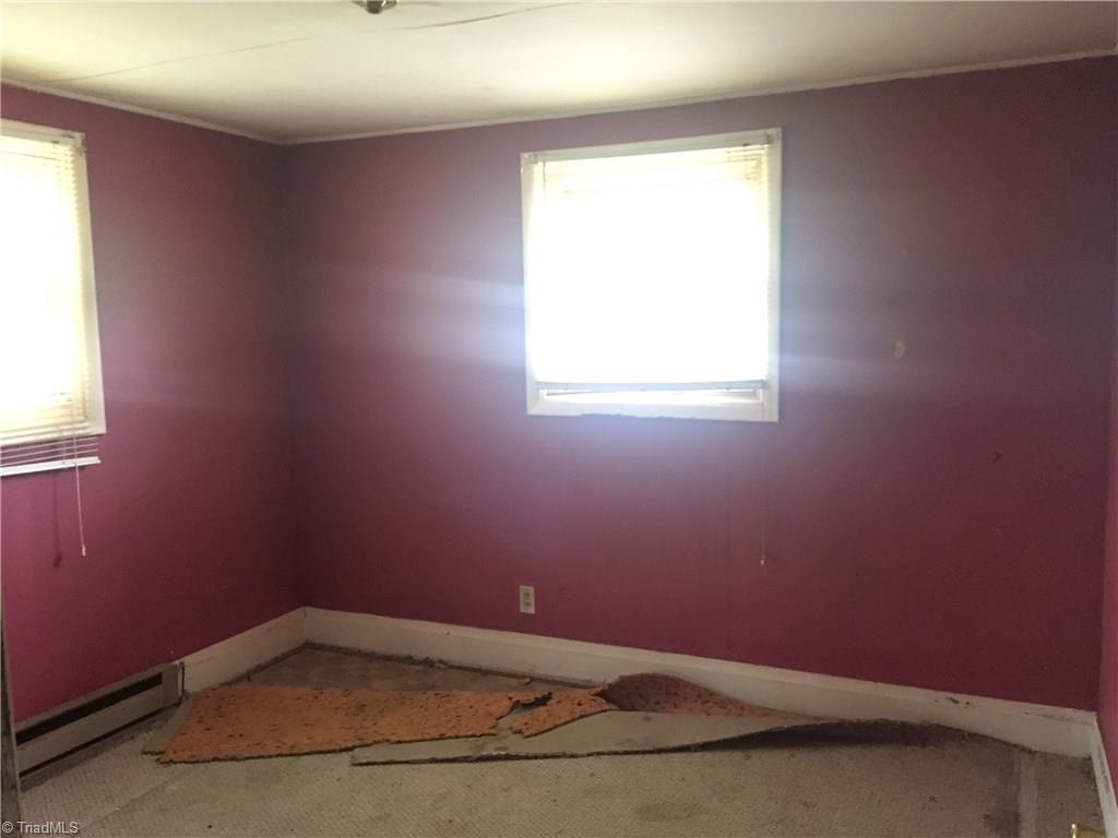 8609 Keller Road Summerfield, NC 27358 - Photo 6 of 10 Gallery Image 6