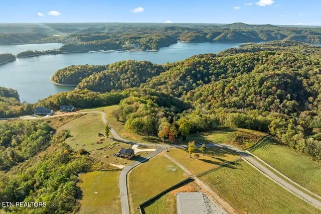 $59,900 | Bald Eagle Lane, Celina, TN 38551