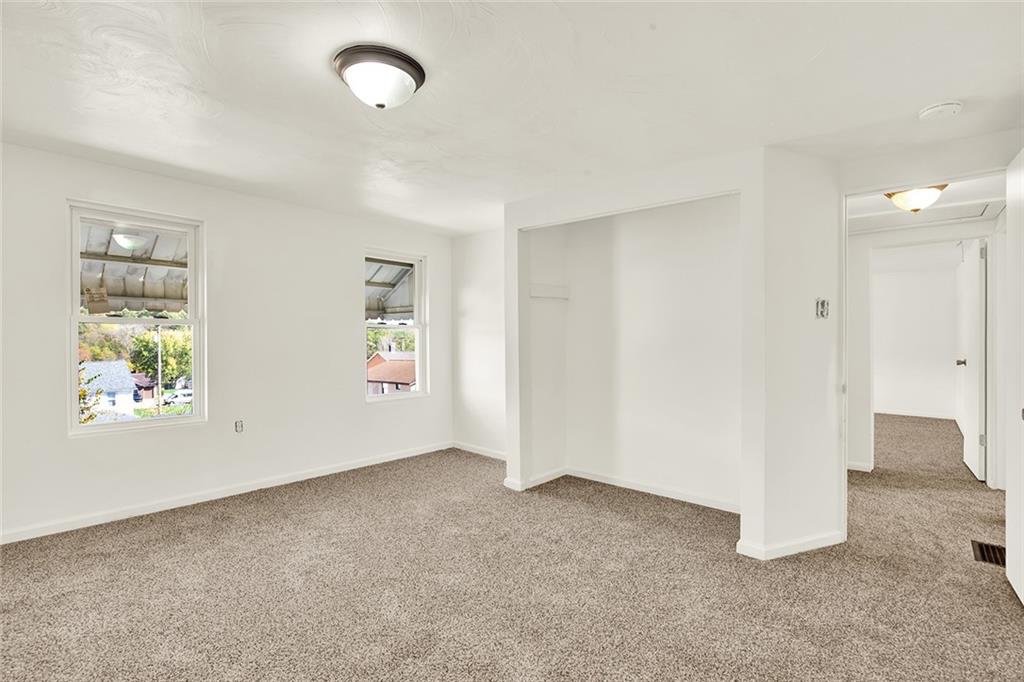 20 Oak Street Russellton, PA 15076 - Photo 13 of 31 an empty room with windows and closet