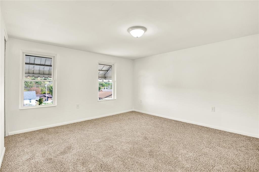 20 Oak Street Russellton, PA 15076 - Photo 15 of 31 an empty room with windows