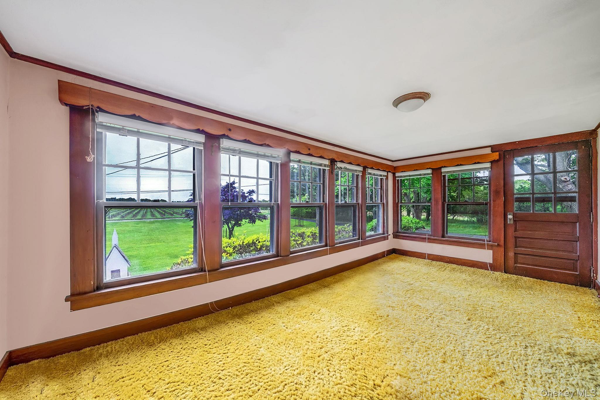 1055 Oregon Road Mattituck, NY 11952 - Photo 5 of 33 Spacious Entry Foyer/Parlor