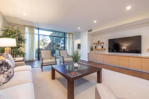$1,500,000 | 20 West 3rd Avenue, Unit 202, San Mateo, CA 94402
