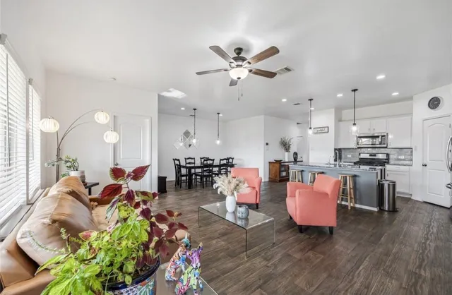 $2,550 | 4403 Salerno Gulf Way, Katy, TX 77449