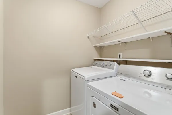 $1,948 | 3342 Berryside Drive, Murfreesboro, TN 37128