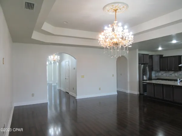 $2,850 | 105 North Shoreview Dr., Panama City, FL 32404