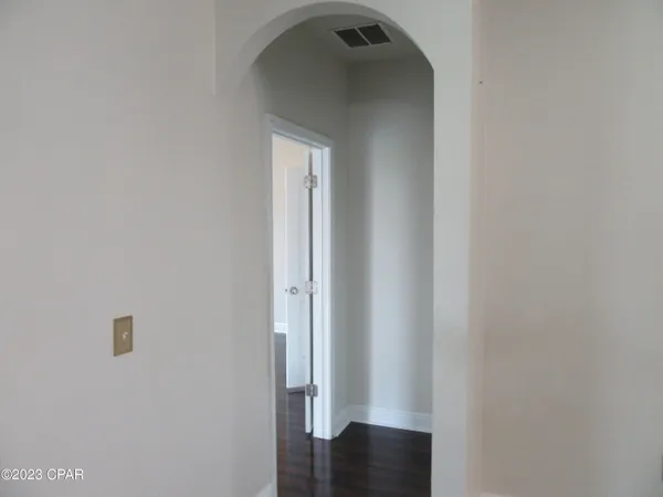 $2,850 | 105 North Shoreview Dr., Panama City, FL 32404