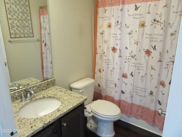 $2,850 | 105 North Shoreview Dr., Panama City, FL 32404