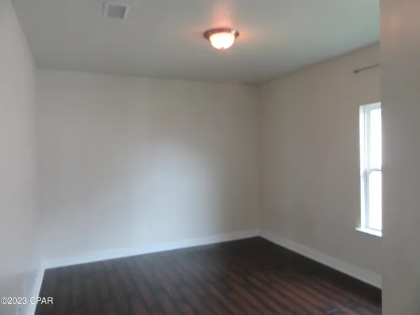 $2,850 | 105 North Shoreview Dr., Panama City, FL 32404