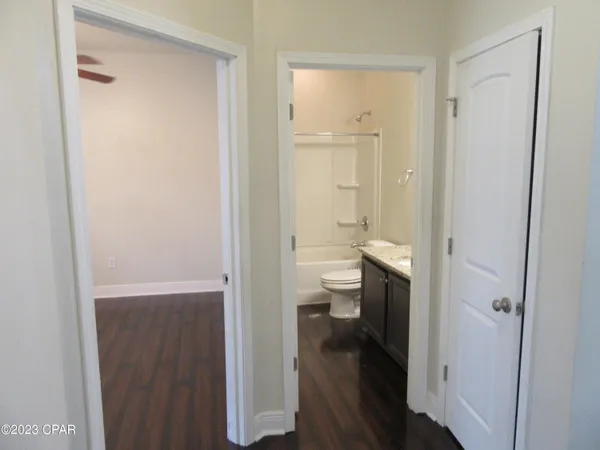 $2,850 | 105 North Shoreview Dr., Panama City, FL 32404