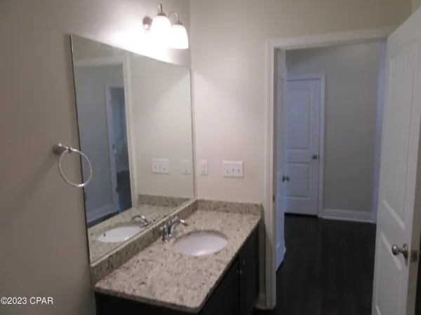 $2,850 | 105 North Shoreview Dr., Panama City, FL 32404