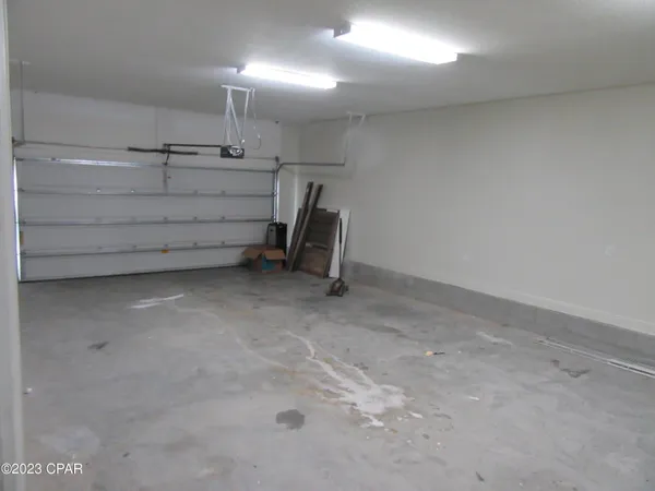 $2,850 | 105 North Shoreview Dr., Panama City, FL 32404