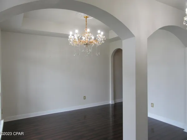 $2,850 | 105 North Shoreview Dr., Panama City, FL 32404