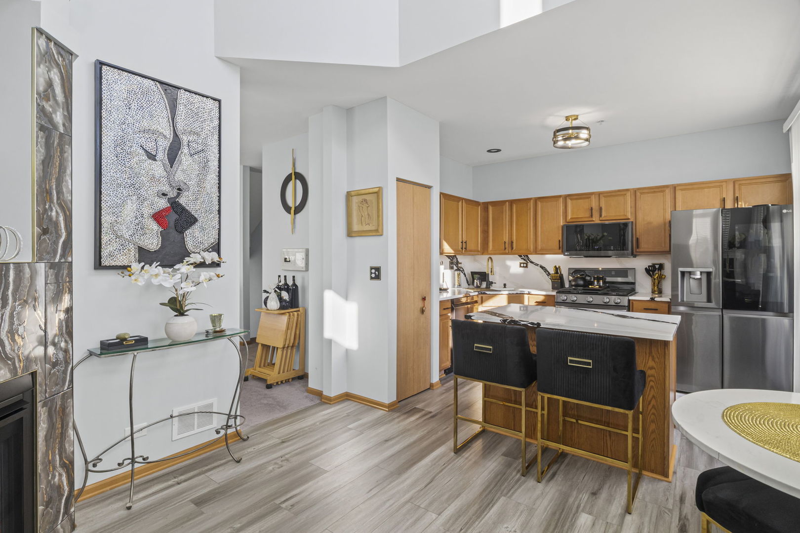 21617 Dogwood Road, Unit 1125 Matteson, IL 60443 - Photo 16 of 33 a kitchen with stainless steel appliances granite countertop a refrigerator and a stove top oven