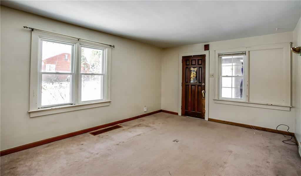 111 Shaffer Road Economy, PA 15143 - Photo 4 of 22 Living room with newly cleaned carpets. Neutral color.
