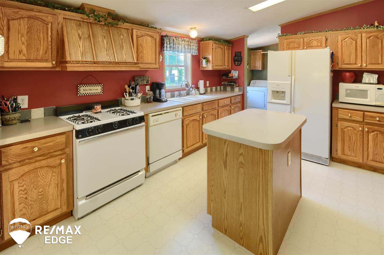 4200 Skelton Road Columbiaville, MI 48421 - Photo 14 of 36 31384842-13.JPG