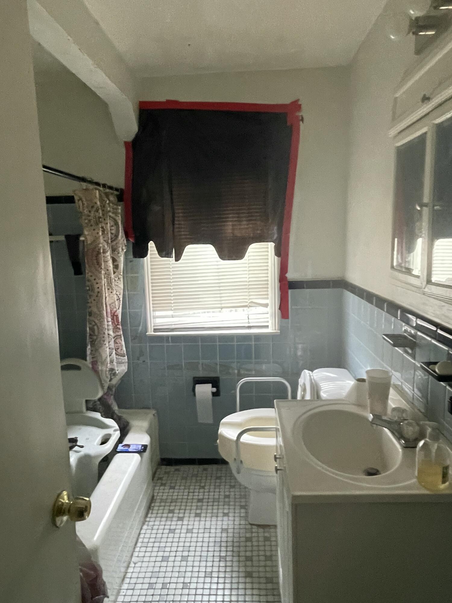 19730 Trinity Street Detroit, MI 48219 - Photo 6 of 16 file (10)