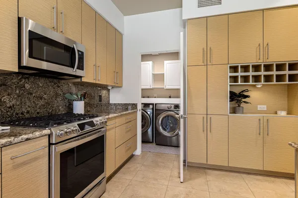 $7,000 | 521 Desert W Drive, Rancho Mirage, CA 92270