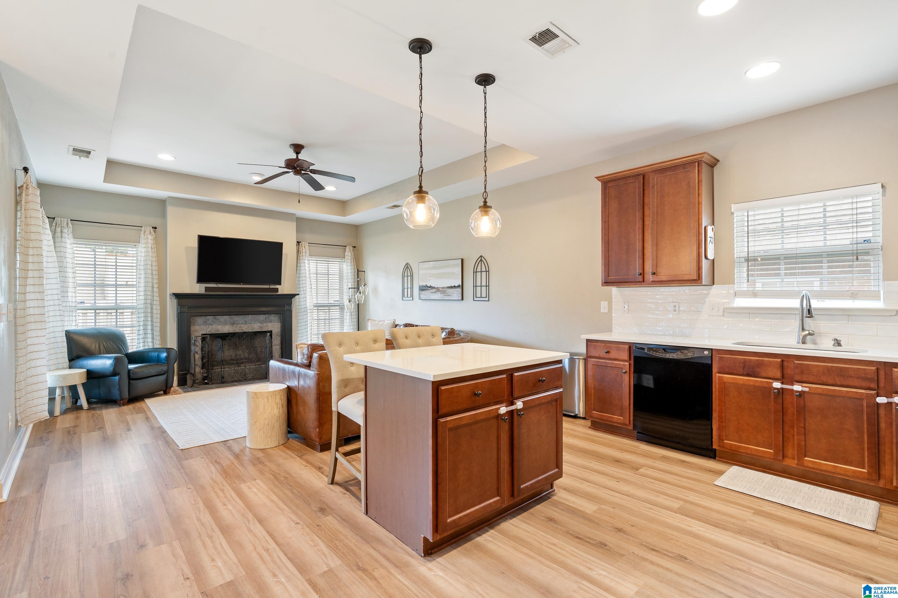 2013 Madison Circle Chelsea, AL 35043 - Photo 5 of 34