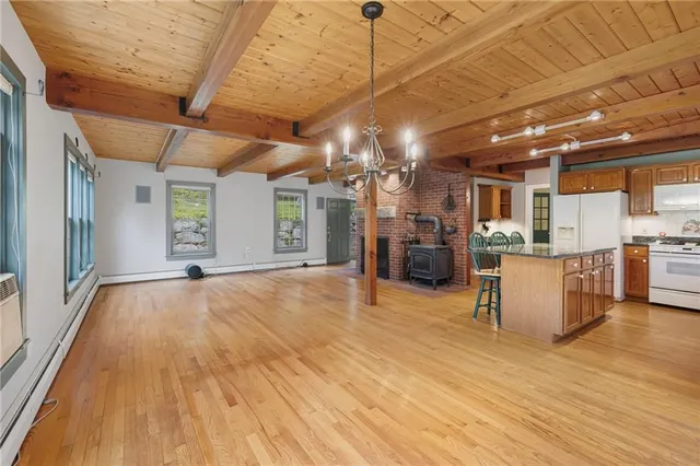 $870,000 | 184 Field Stone Lane, Tiverton, RI 02878