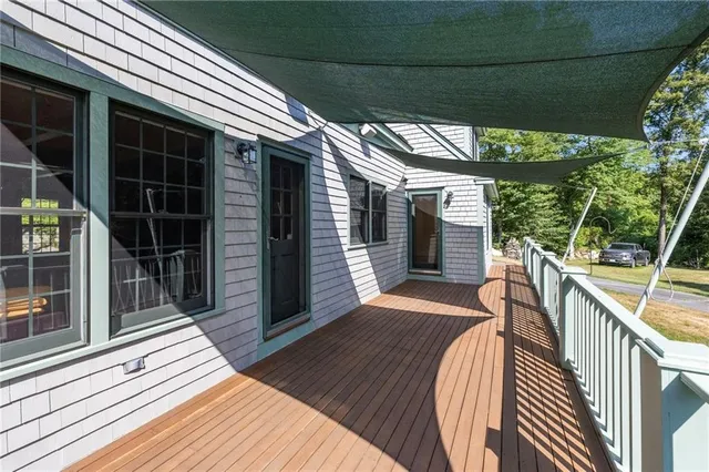 $870,000 | 184 Field Stone Lane, Tiverton, RI 02878