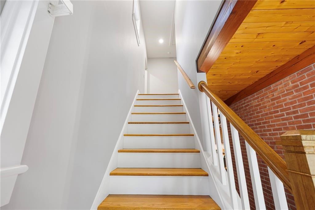 184 Field Stone Lane Tiverton, RI 02878 - Photo 20 of 40