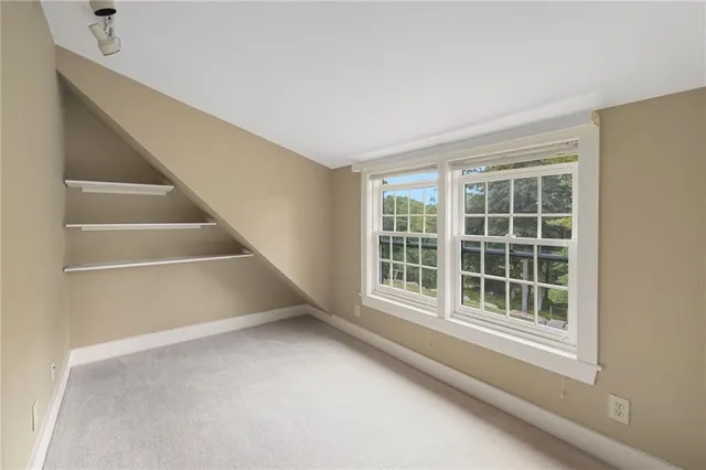 $870,000 | 184 Field Stone Lane, Tiverton, RI 02878