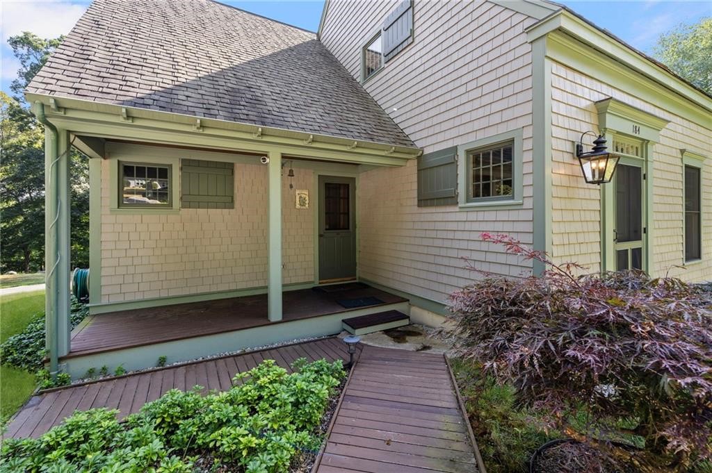 184 Field Stone Lane Tiverton, RI 02878 - Photo 3 of 40