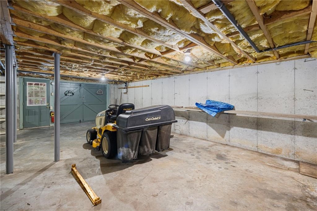 184 Field Stone Lane Tiverton, RI 02878 - Photo 36 of 40