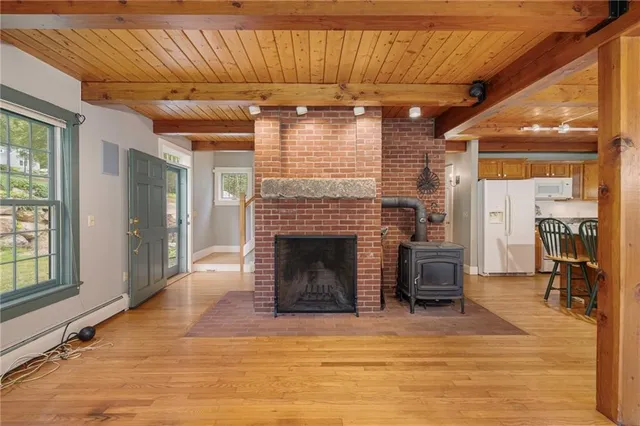 $870,000 | 184 Field Stone Lane, Tiverton, RI 02878