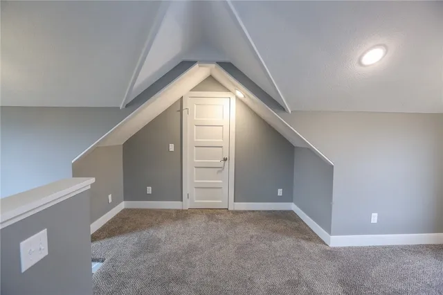 $3,900 | 1370 Bay Shore Boulevard, Irondequoit, NY 14609