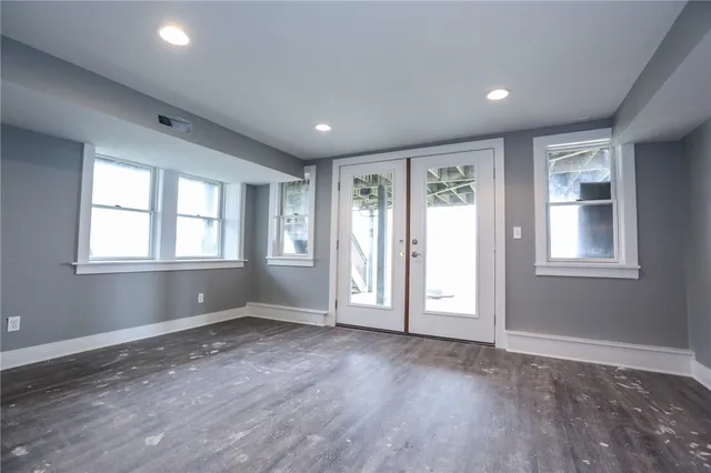 $3,900 | 1370 Bay Shore Boulevard, Irondequoit, NY 14609