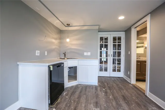 $3,900 | 1370 Bay Shore Boulevard, Irondequoit, NY 14609