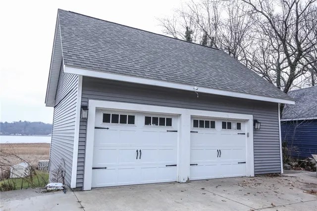 $3,900 | 1370 Bay Shore Boulevard, Irondequoit, NY 14609