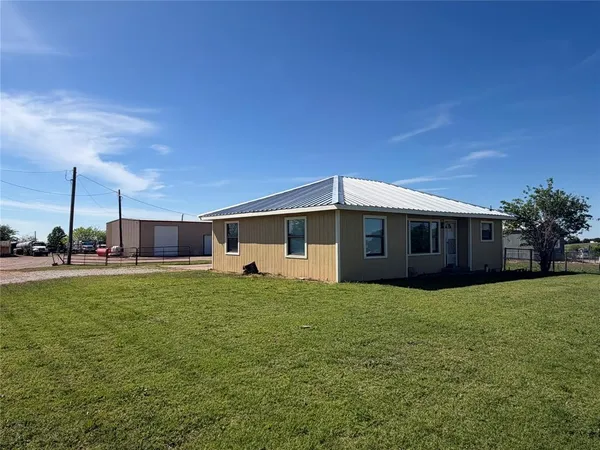 $249,900 | 1346 Polk Road, Bowie, TX 76230