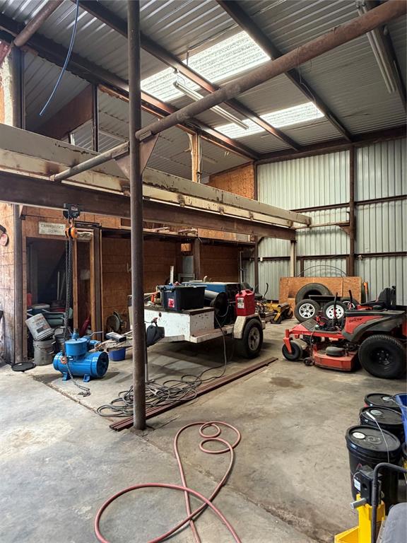 1346 Polk Road Bowie, TX 76230 - Photo 33 of 37