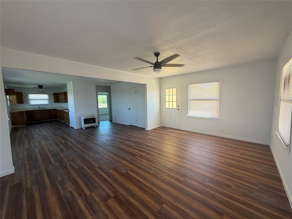 1346 Polk Road Bowie, TX 76230 - Photo 9 of 37