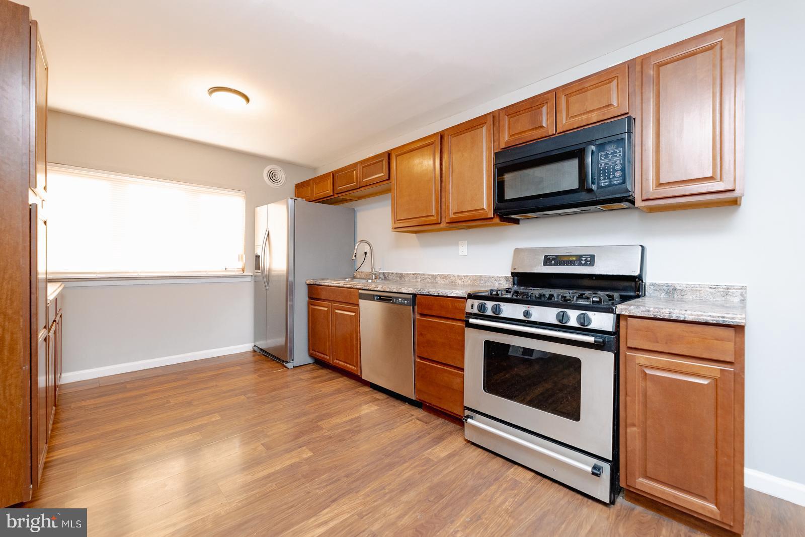 3355 Fairdale Road Philadelphia, PA 19154 - Photo 11 of 48